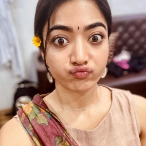 Rashmika Mandanna (aka) RashmikaMandanna