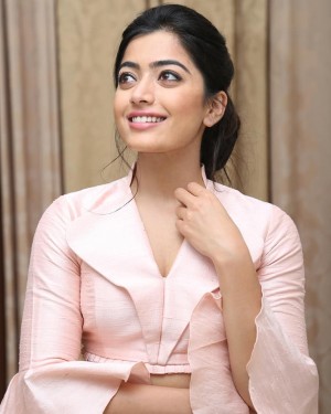 Rashmika Mandanna (aka) RashmikaMandanna