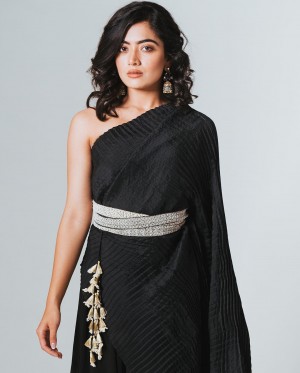 Rashmika Mandanna (aka) RashmikaMandanna