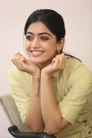 Rashmika Mandanna (aka) RashmikaMandanna