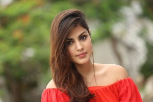 Rhea Chakraborty (aka) RheaChakraborty