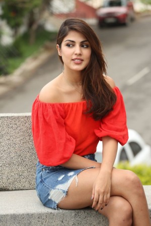 Rhea Chakraborty (aka) RheaChakraborty