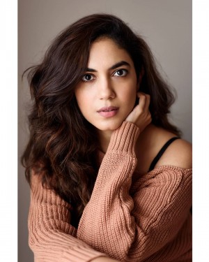 Ritu Varma (aka) RituVarmaa