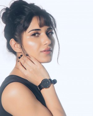 Ruhani Sharma (aka) RuhaniSharma