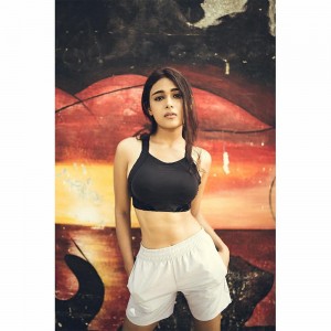 Shalini Pandey (aka) ShaliniPandey