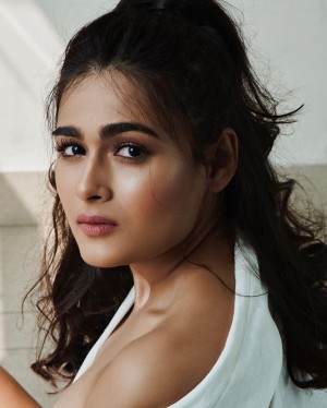 Shalini Pandey (aka) ShaliniPandey