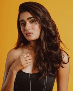 Shalini Pandey (aka) ShaliniPandey