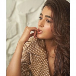 Shalini Pandey (aka) ShaliniPandey