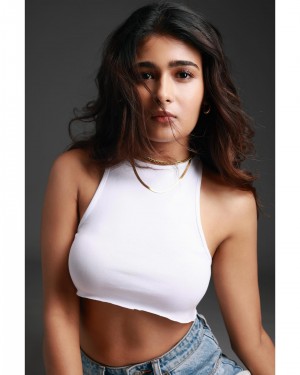 Shalini Pandey (aka) ShaliniPandey