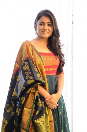 Shalini Pandey (aka) ShaliniPandey