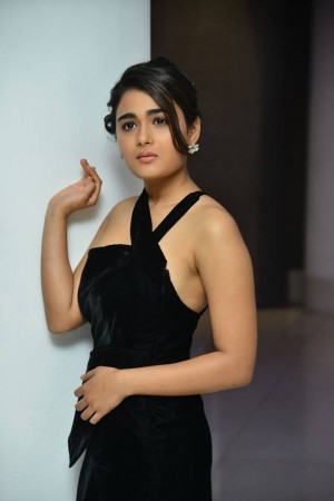 Shalini Pandey (aka) ShaliniPandey