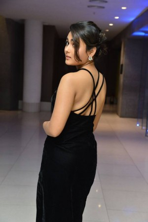 Shalini Pandey (aka) ShaliniPandey