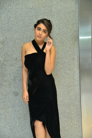 Shalini Pandey (aka) ShaliniPandey