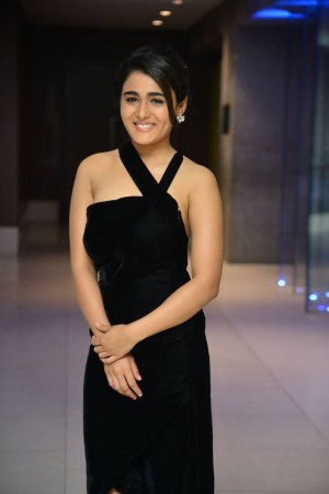 Shalini Pandey (aka) ShaliniPandey