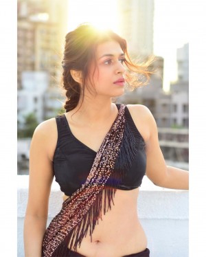 Shraddha Das (aka) Shraddhaa