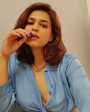 Shraddha Das (aka) Shraddhaa