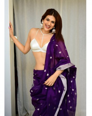 Shraddha Das (aka) Shraddhaa