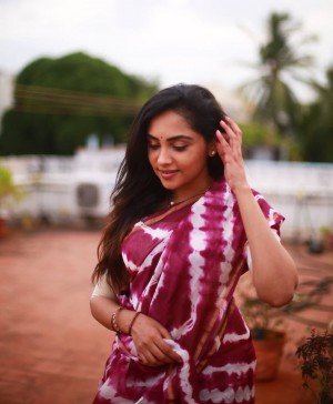 Smruthi Venkat (aka) Smruthi