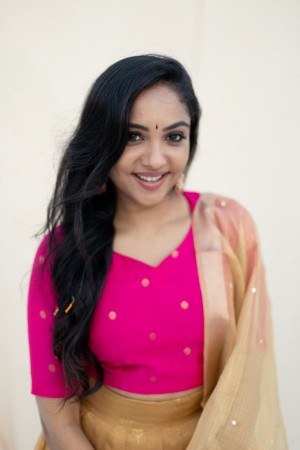 Smruthi Venkat (aka) Smruthi