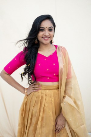 Smruthi Venkat (aka) Smruthi