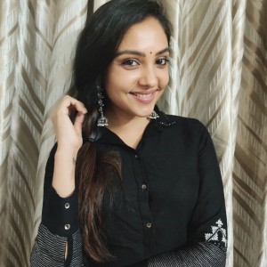 Smruthi Venkat (aka) Smruthi