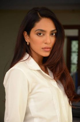 Sobhita Dhulipala (aka) Sobhita Dhulipalaa