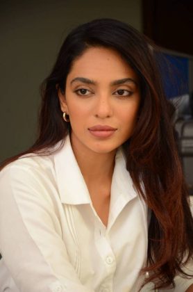 Sobhita Dhulipala (aka) Sobhita Dhulipalaa