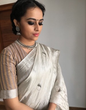 Sridivya (aka) Sri Divya