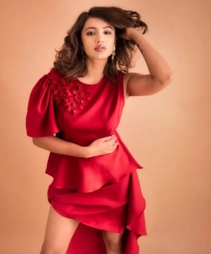 Tejaswi Madivada (aka) Tejaswi Mativada