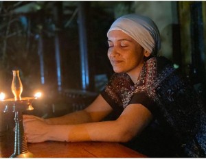 Celebrities photos with Diya and Torchlights to stand united against Corona